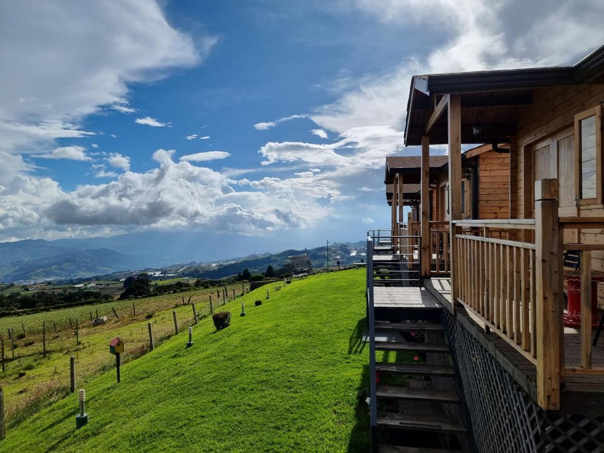 Hotel Cabanas Y Mirador Secret Garden Cr Cartago Dış mekan fotoğraf